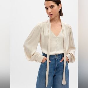GAP Cream Women's Blouse with Tie Detail